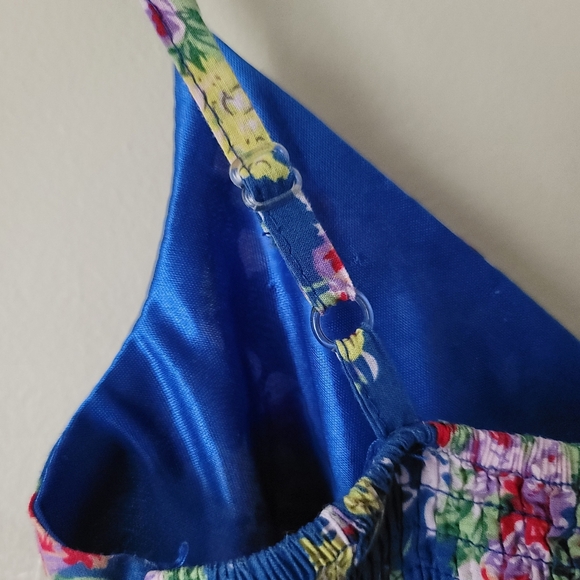 Vintage Summer Floral Embroidered Dress Size up to Medium - Picture 8 of 10